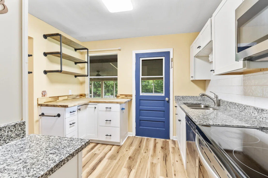 Photo of 6235 PINE SUMMIT Drive