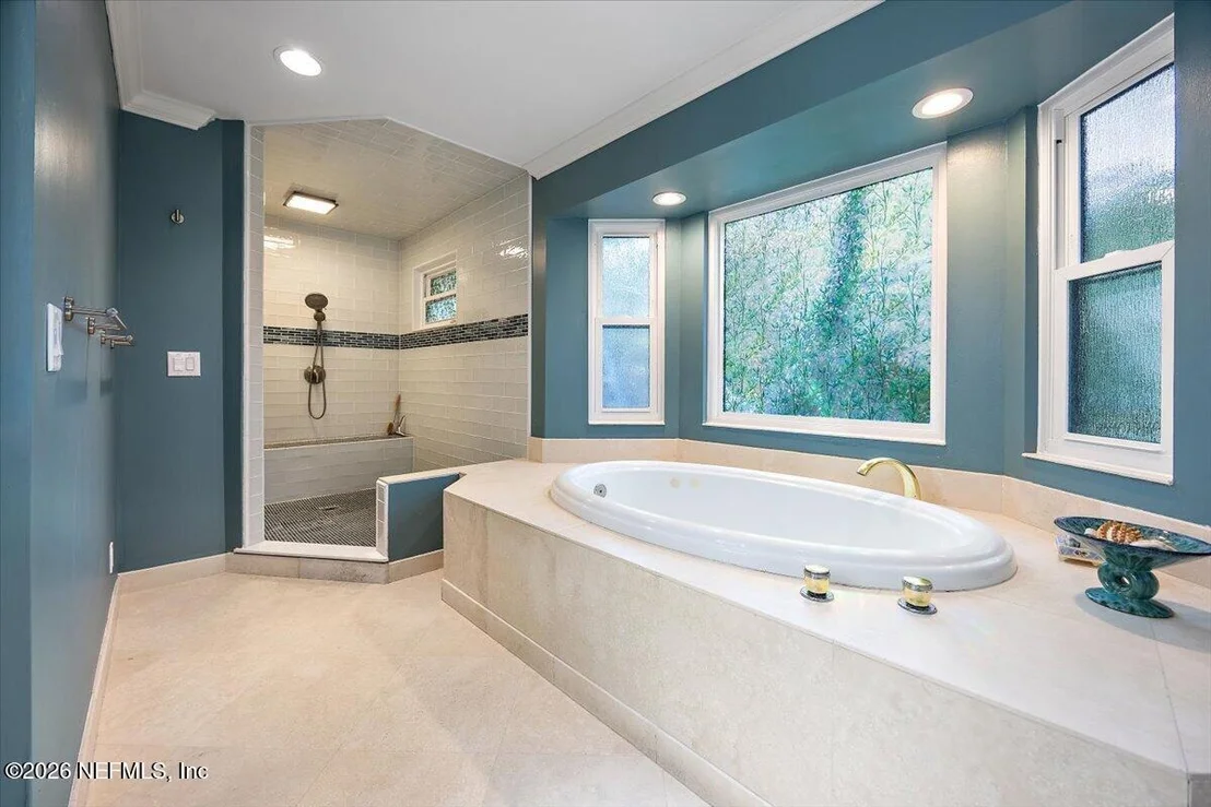 Photo of 3008 FOREST Circle