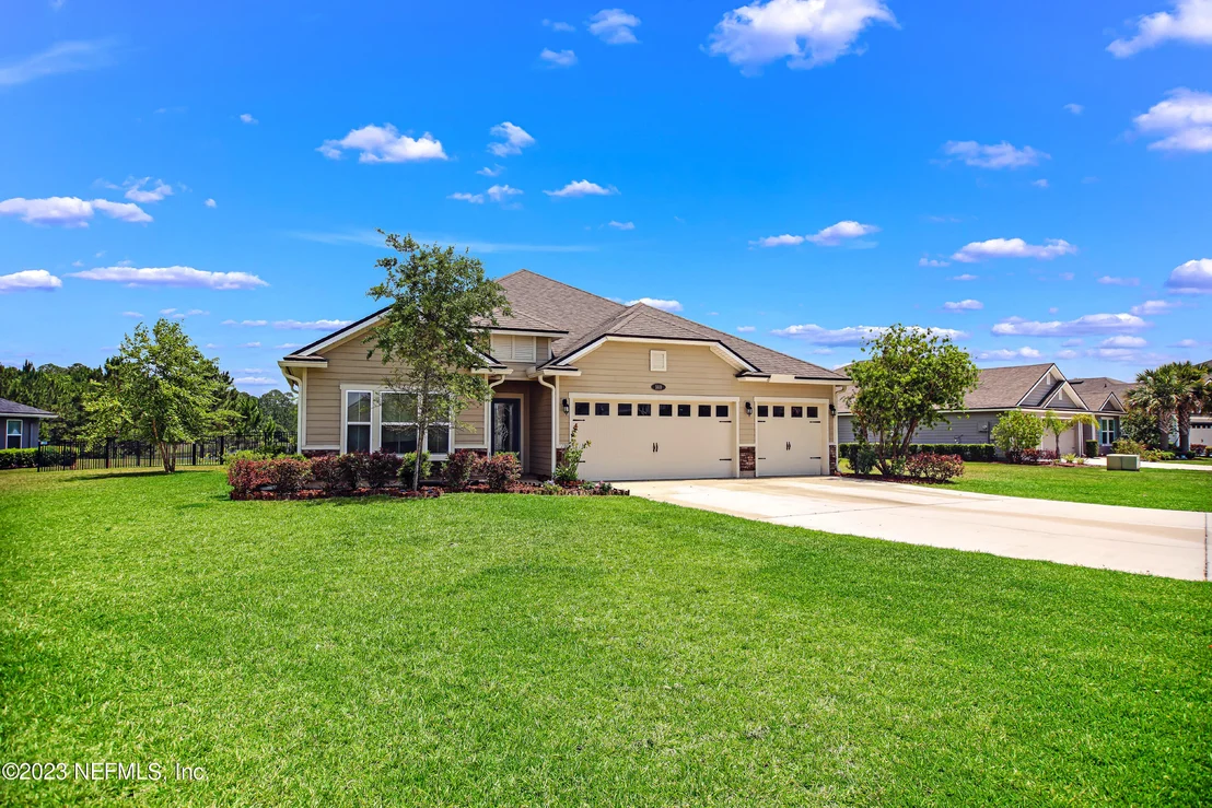 Photo of 140 CEDARSTONE Way