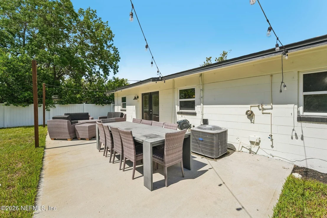 Photo of 317 PENMAN Road