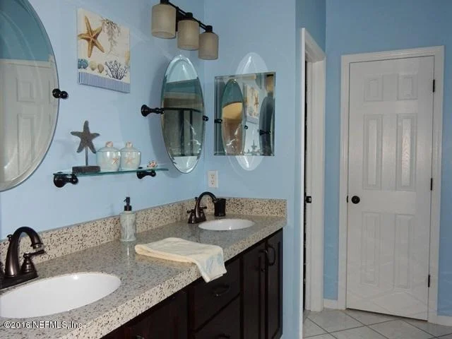 Photo of 305 S ASTER Trace