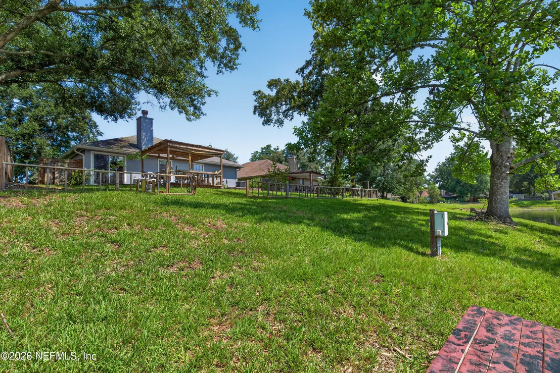 Photo of 1641 SPRING OAKS Lane