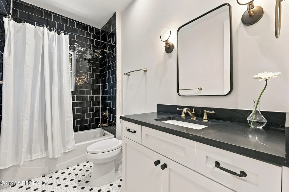 Photo of 3002 OCEAN Drive S