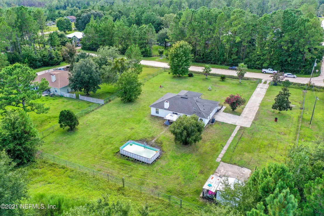 Photo of 3133 VERONICA Avenue