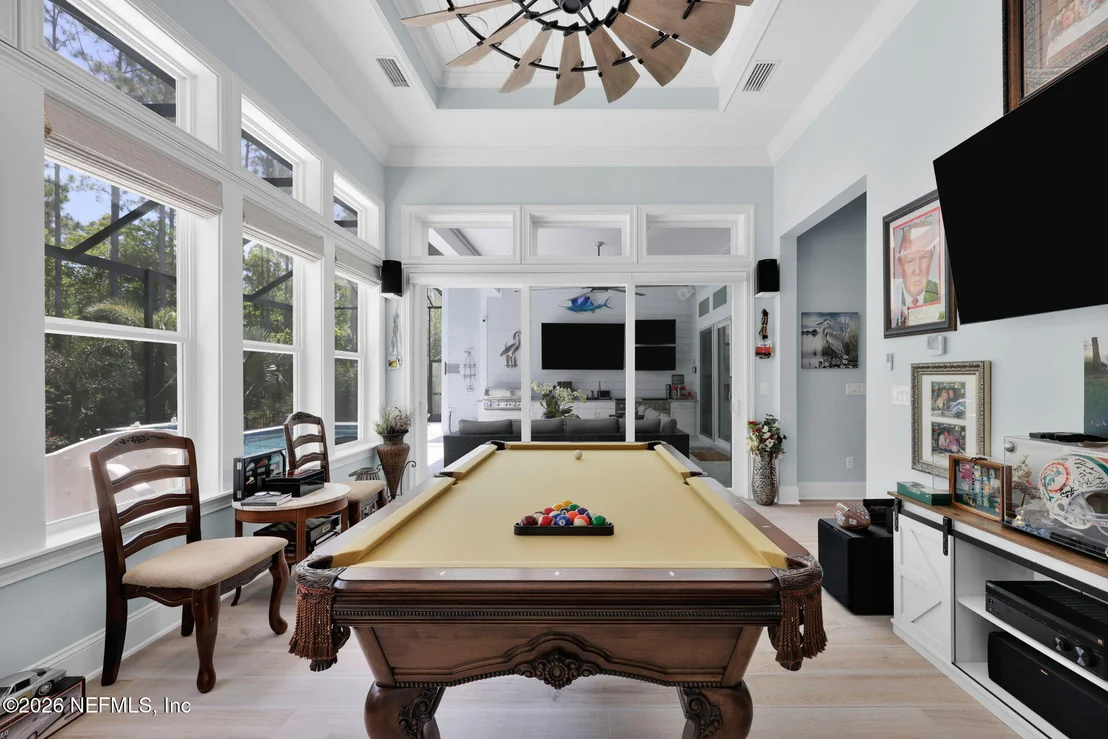 Photo of 375 SEAGROVE Drive