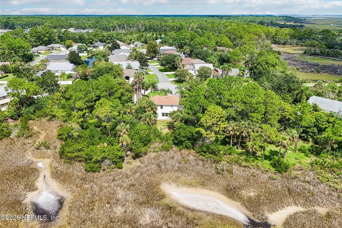 Photo of 305 ELEUTHERA Court