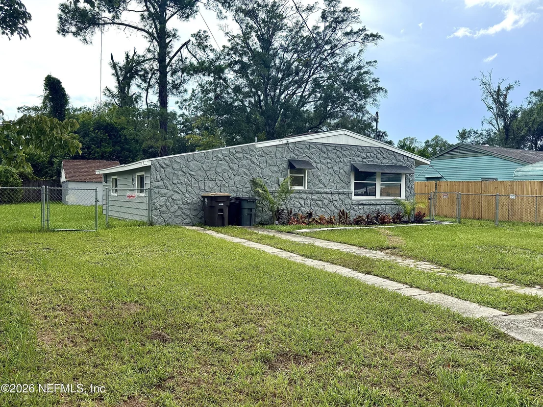 Photo of 5514 GREEN FOREST Drive