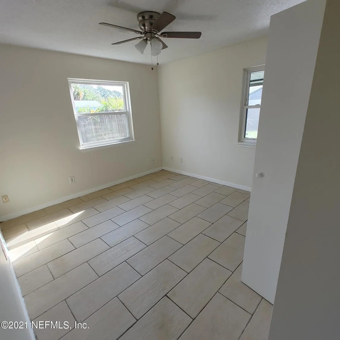 Photo of 10945 READING Road