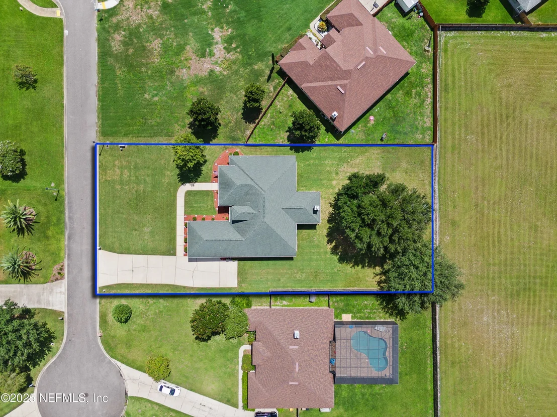 Photo of 9662 RED SQUIRREL Lane