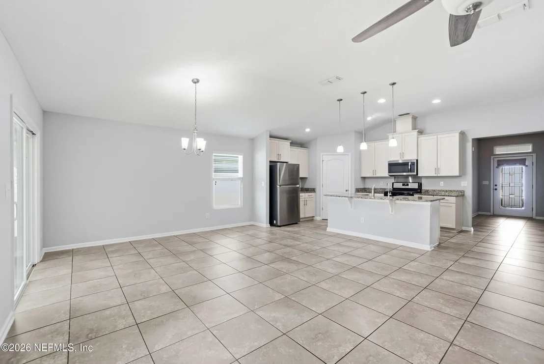 Photo of 384 SHETLAND Drive