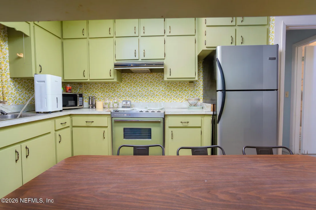 Photo of 202 SAINT JOHNS Drive
