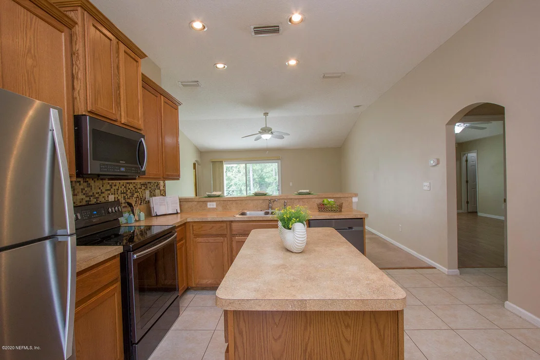 Photo of 2008 FIELDSTONE Court