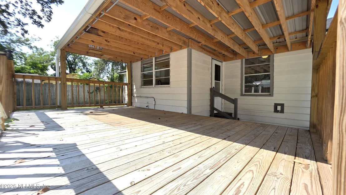 Photo of 9049 JACKSON Avenue