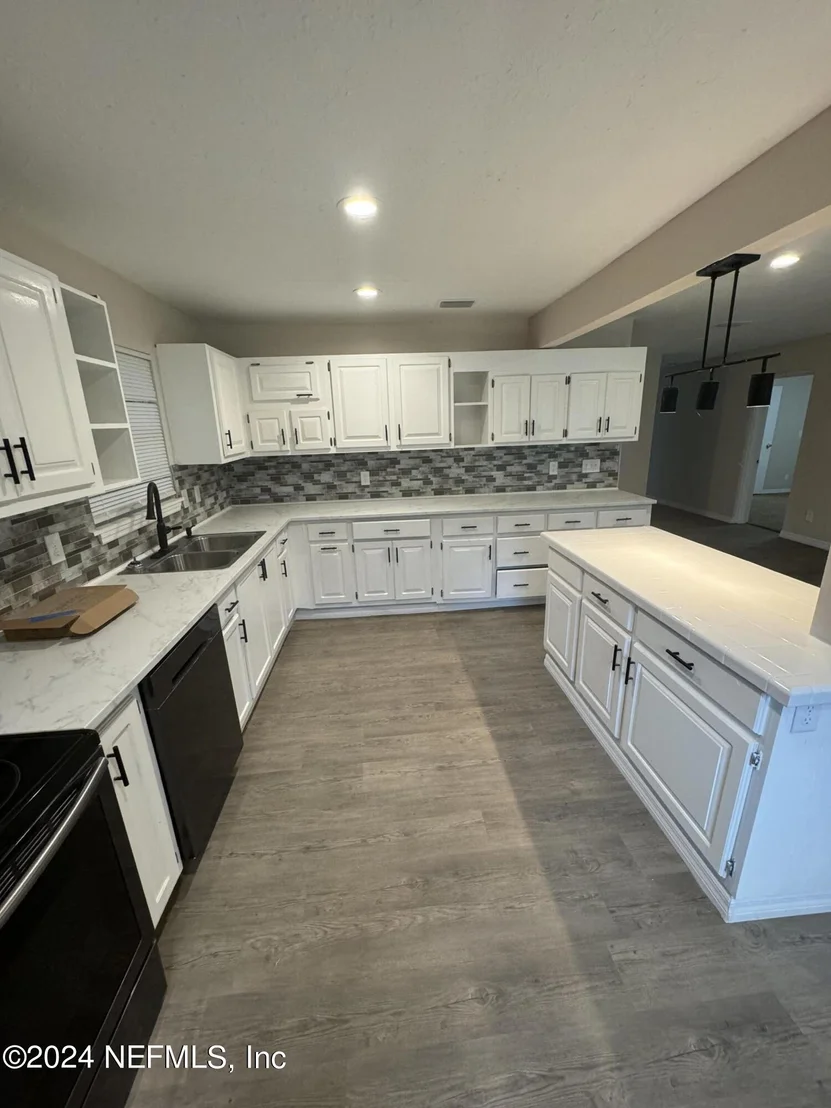 Photo of 4235 CLYDE Drive