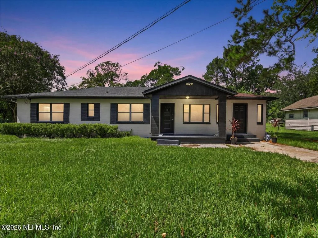 Photo of 1108 LEEDA Drive