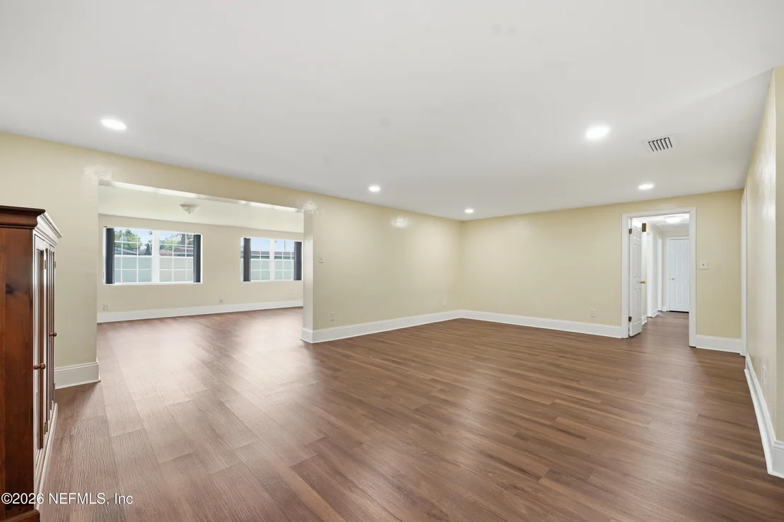 Photo of 5162 SPRING GLEN Road