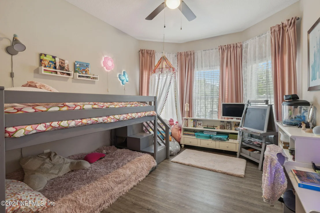 Photo of 94 LUCERNE Court
