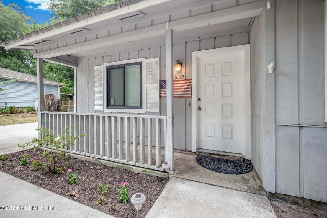 Photo of 282 VENETIAN Boulevard