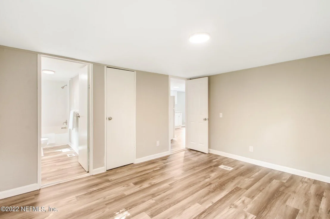 Photo of 676 CHESTNUT Street