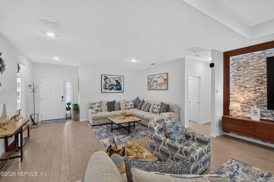 Photo of 1532 LACHLAN Circle