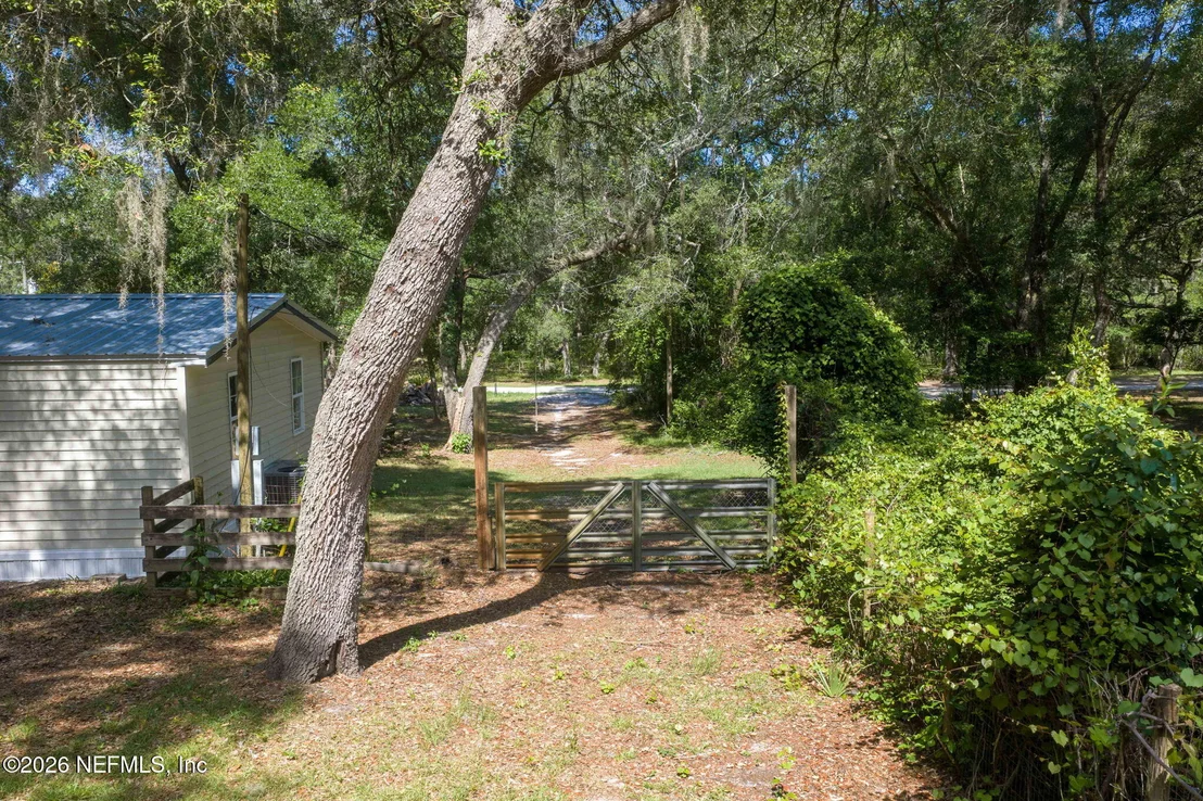 Photo of 8337 SINGLETON Place