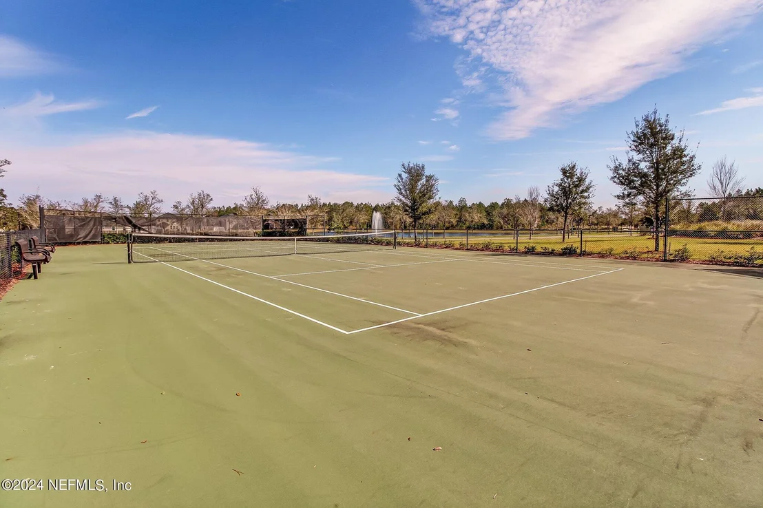 Photo of 597 DRYSDALE Drive