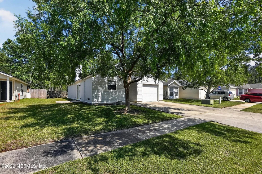 Photo of 1943 HUNTERS TRACE Circle
