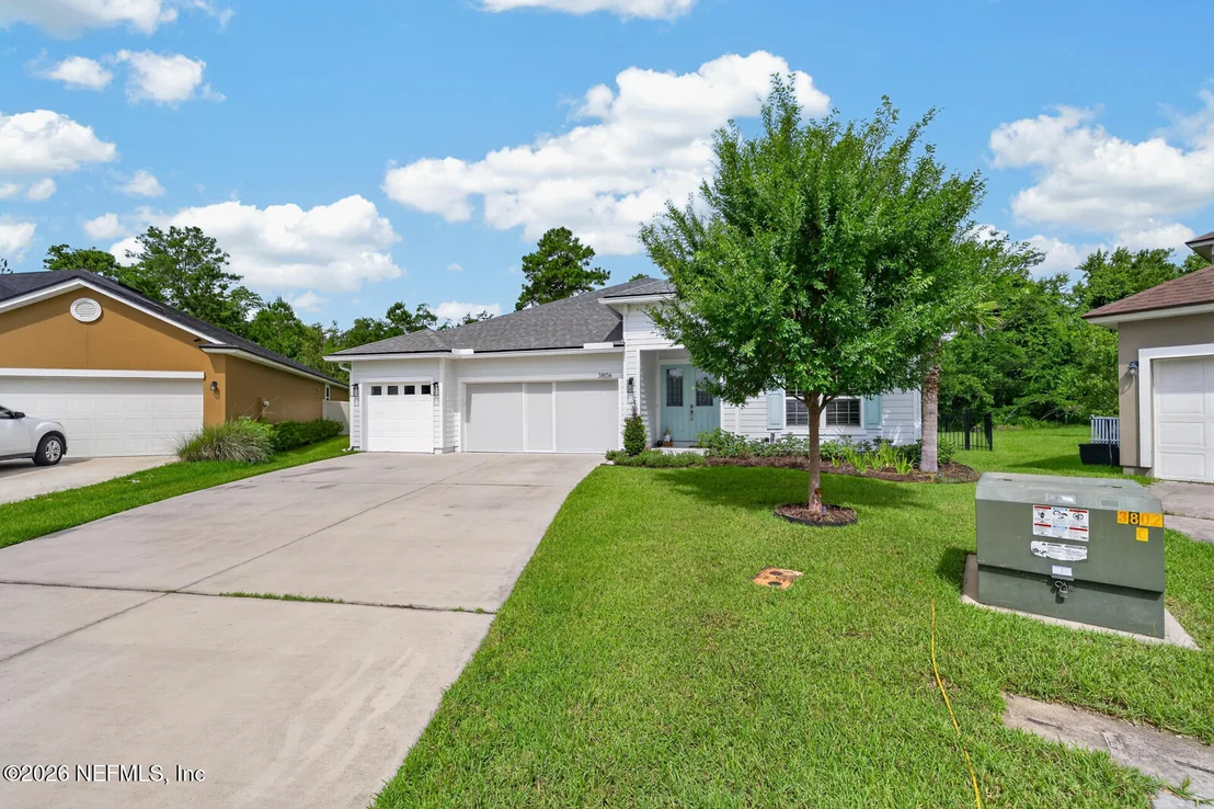 Photo of 3806 HAMMOCK BLUFF Drive