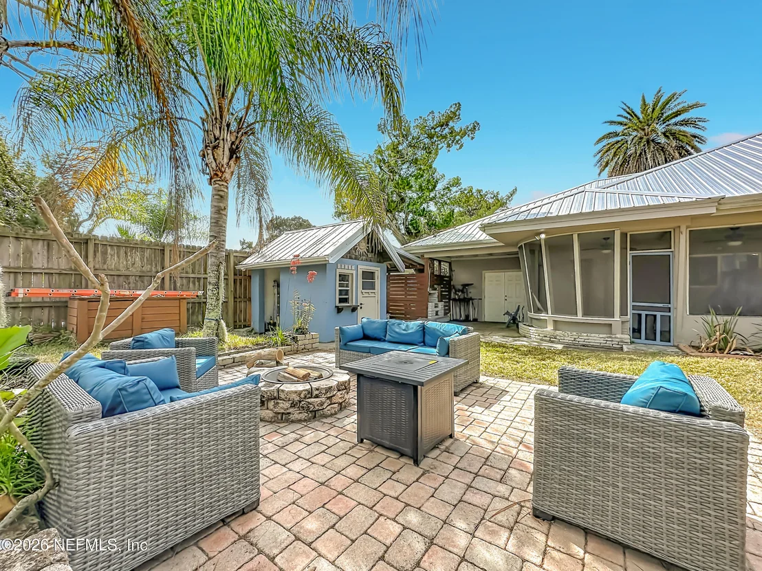 Photo of 18 SOLANO Avenue