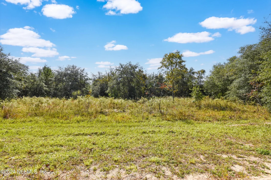Photo of 5825 SEQUOIA Road