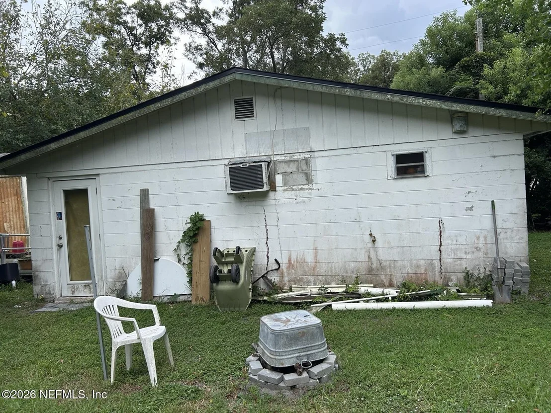 Photo of 492 ROBERTS Street