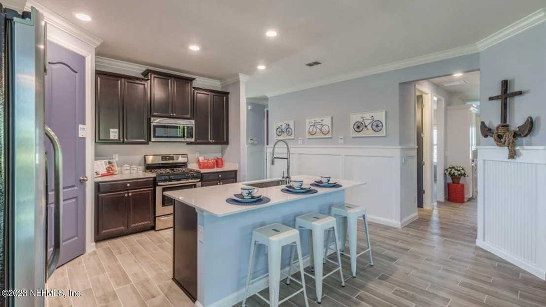 Photo of 292 SEAFORTH Drive