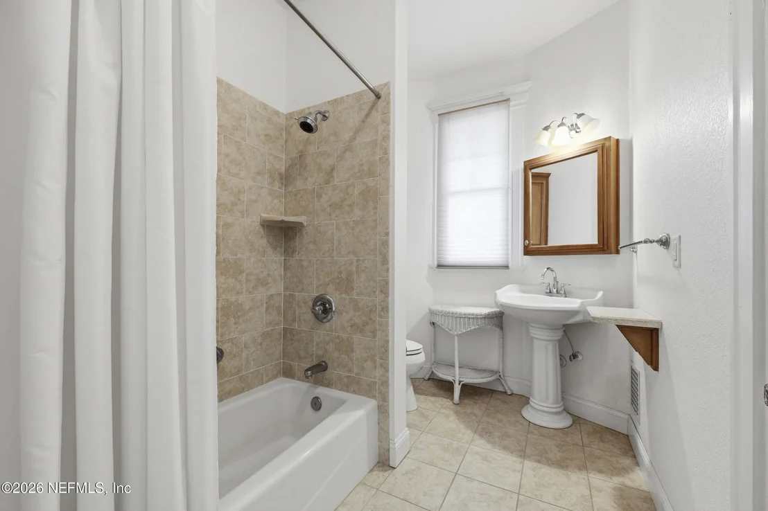 Photo of 520 RIVER Street