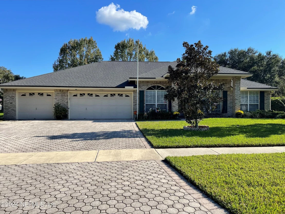 Photo of 128 IVY LAKES Drive