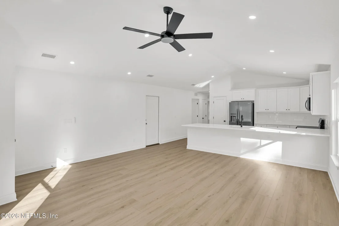 Photo of 232 JACKSON Boulevard