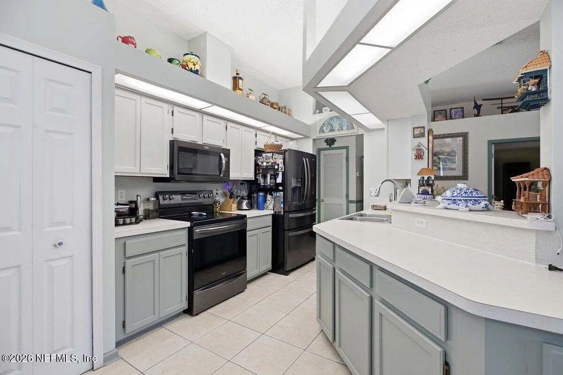 Photo of 7831 INGONISH Place