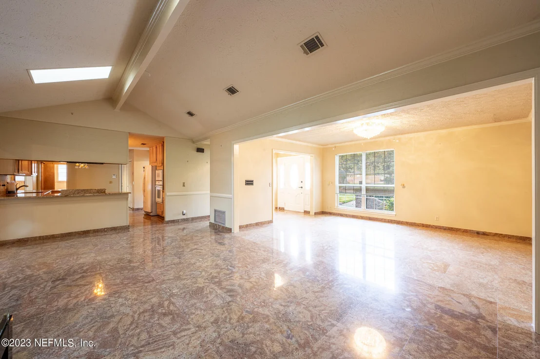 Photo of 4442 RIVER TRAIL Road