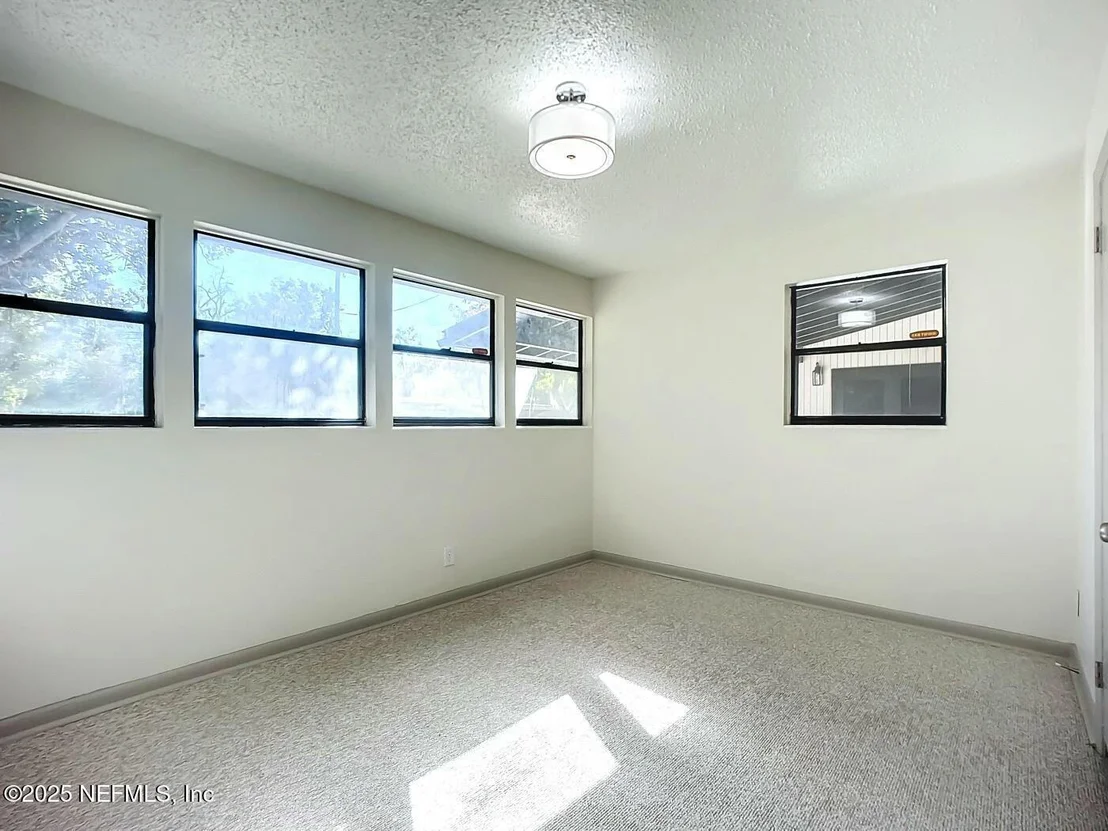 Photo of 7446 SPINOLA Road