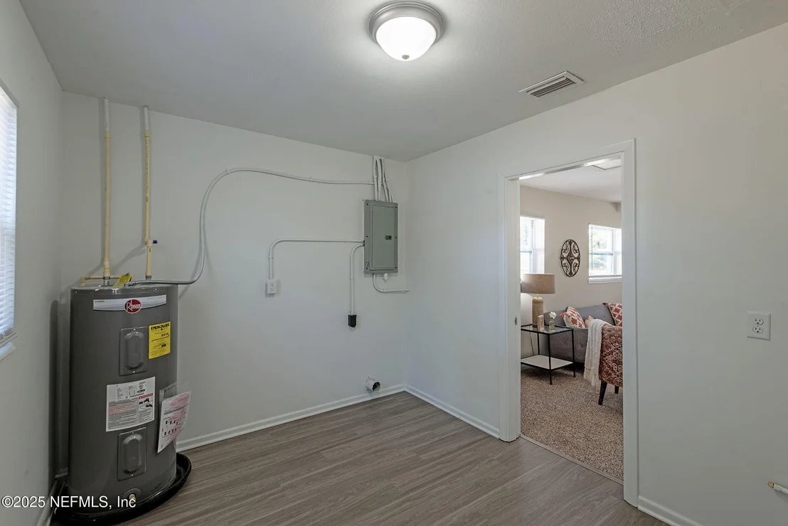 Photo of 2528 LANSDOWNE Drive
