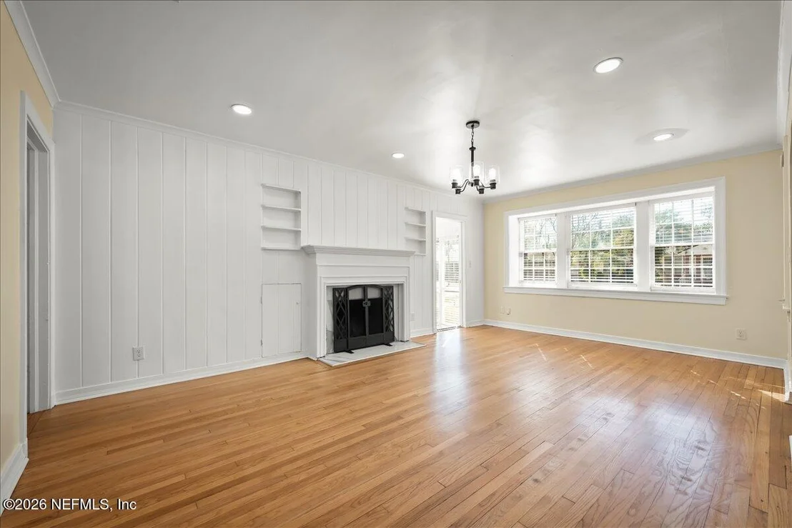 Photo of 1639 PARRISH Place
