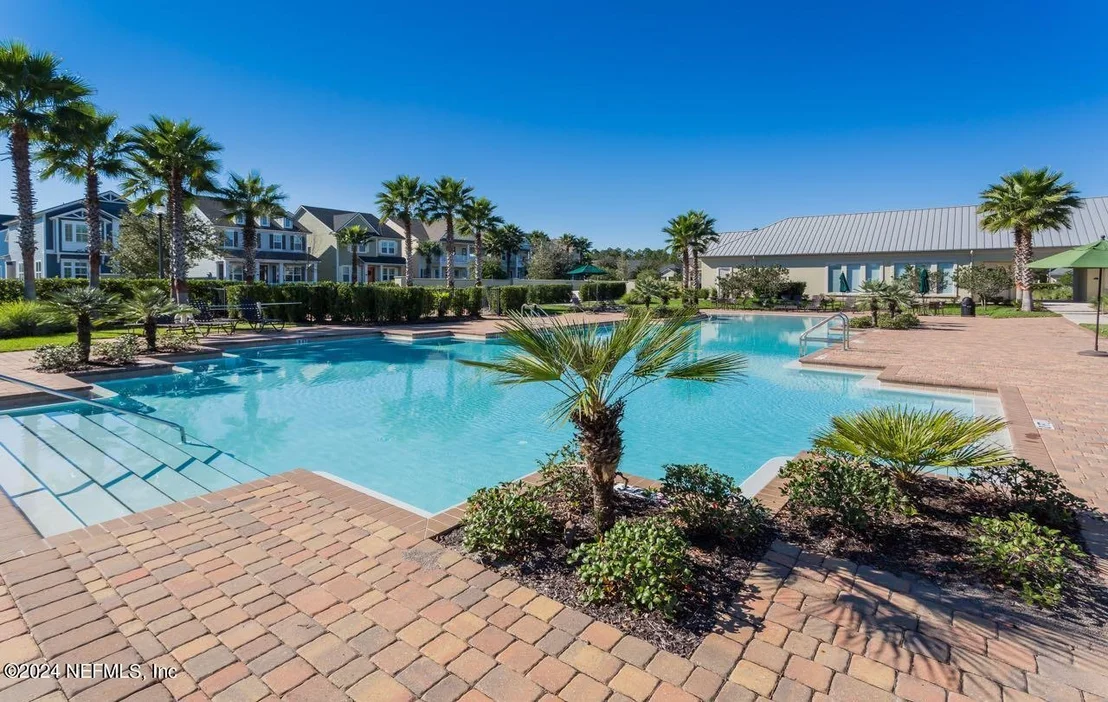 Photo of 863 OLD BLUFF Drive