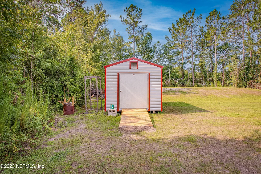 Photo of 44160 WILLOW Lane