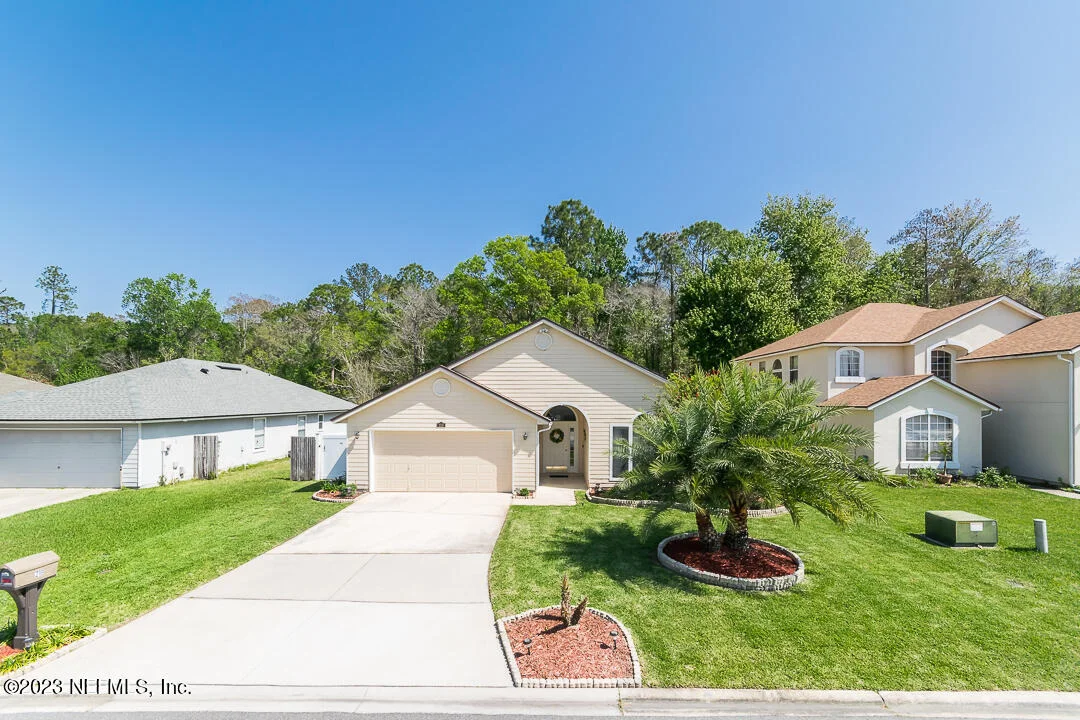 Photo of 219 DOVER BLUFF Drive