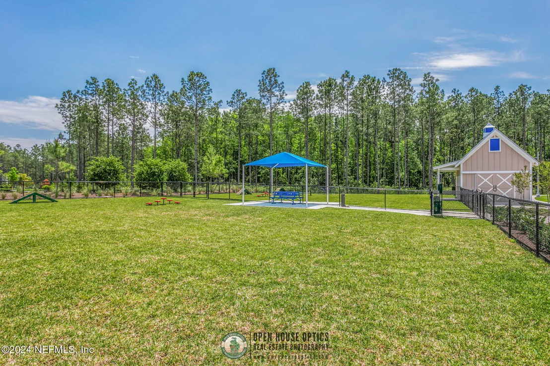 Photo of 124 SILVERLEAF VILLAGE Drive