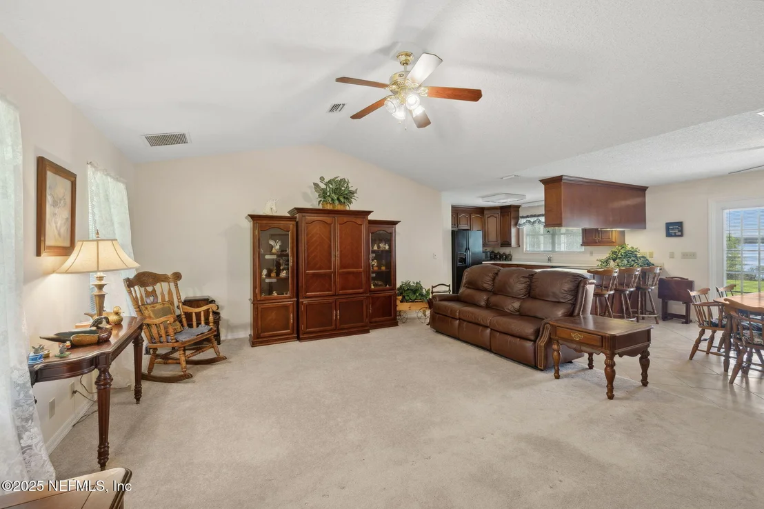 Photo of 212 LAKE Drive