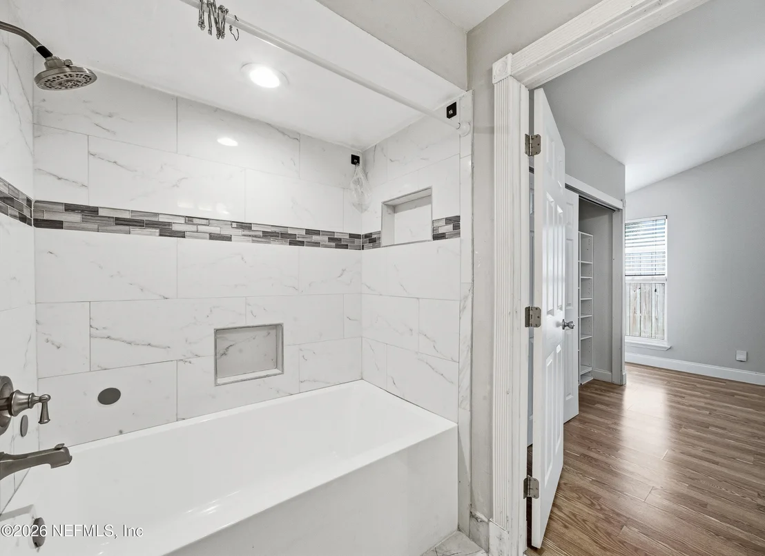 Photo of 6657 PERIWINKLE Drive