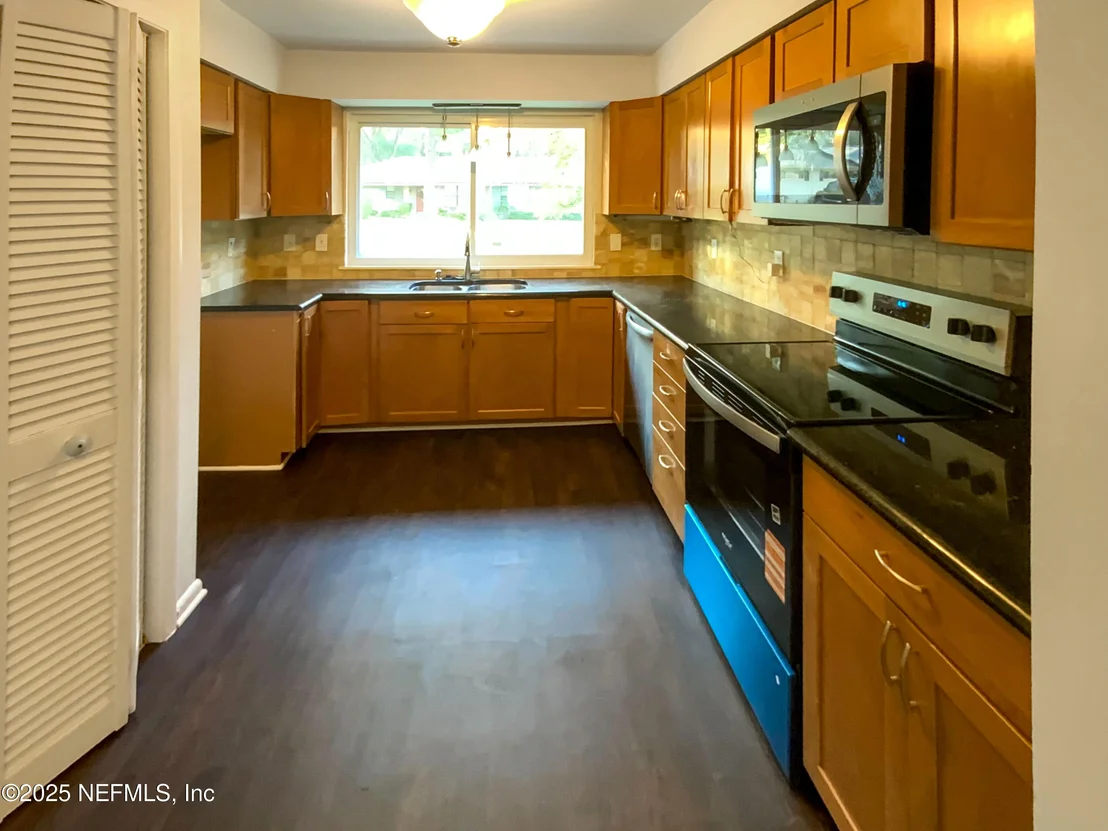Photo of 601 MORGAN Street