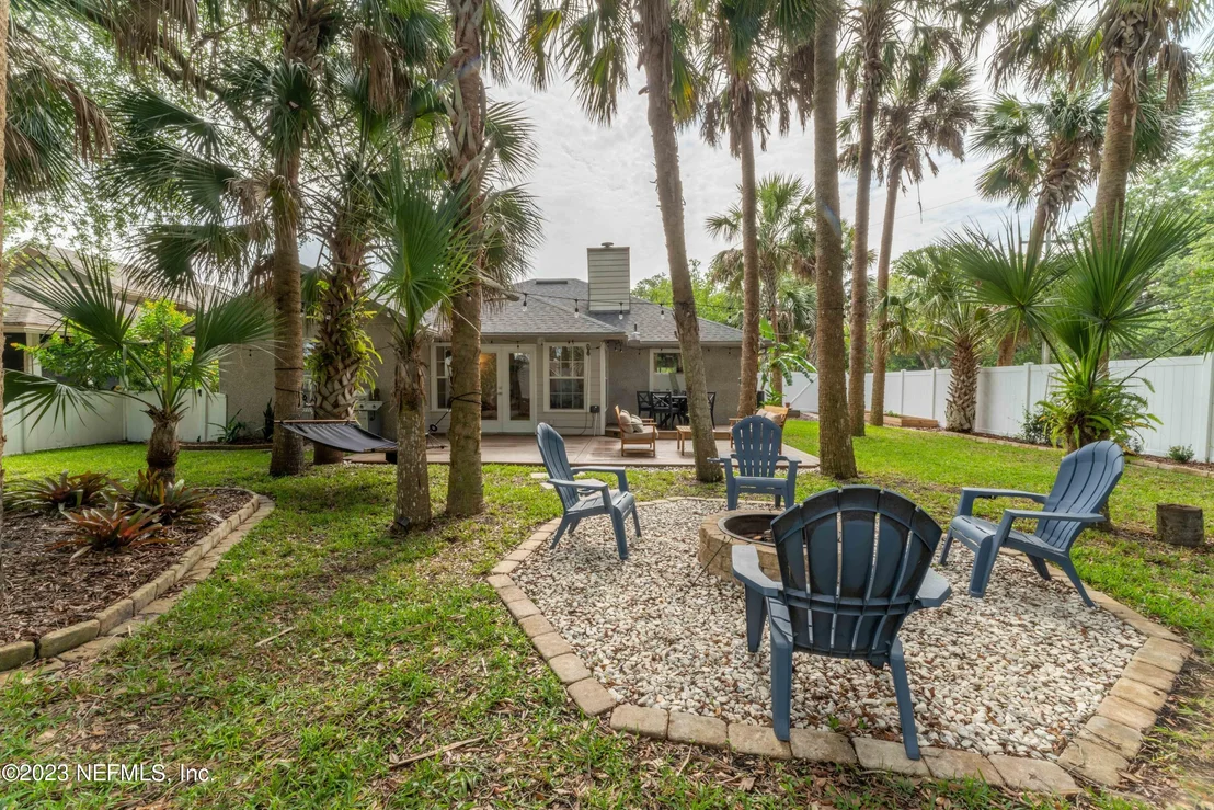 Photo of 1100 LINKSIDE Drive