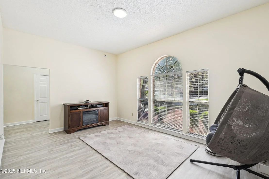Photo of 10314 HEARTHSIDE Drive