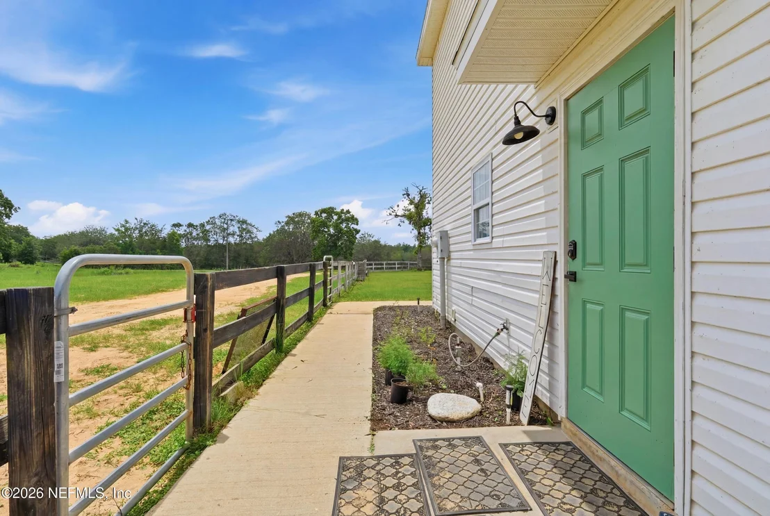 Photo of 8449 STATE ROAD 100